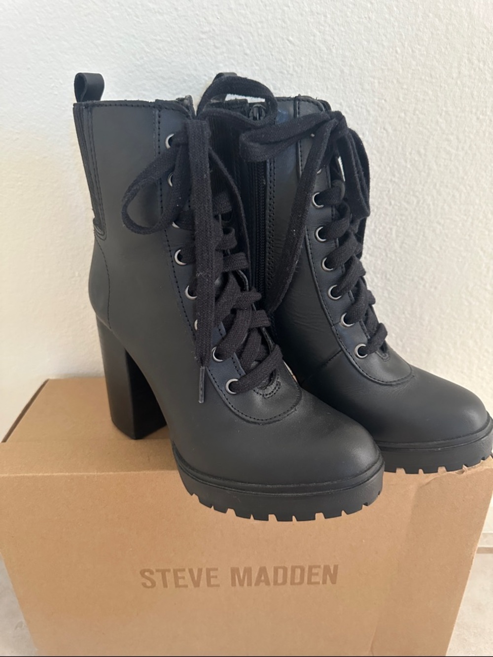 Steve Madden Black Lace-Up Chunky Heel Ankle Boots